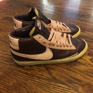 Nike blazer mid top brown/pink size 11.5 mens